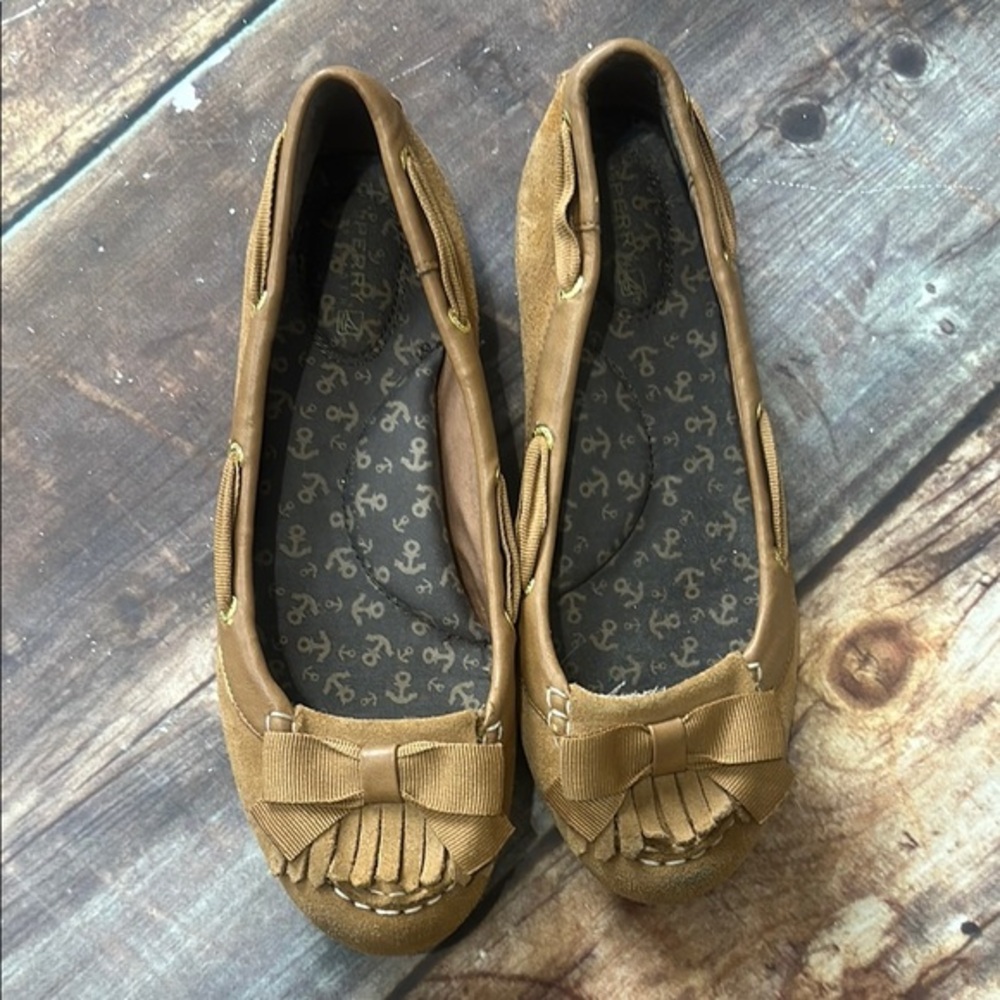 Sperry Women's Tan Bow ballet flats size 7.5M